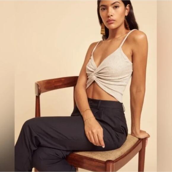 Reformation Jonna Twist Front Top | Heathered Oat Gray | Size Small - Picture 2 of 6